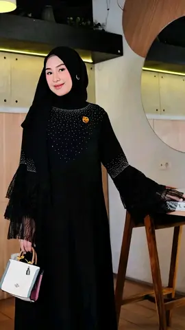 Dress Wanita Crinkle Premium Kombinasi Swaroksi Wudhu Friendly
#dress #dresses #dresskondangan #knit #longdress #dresskorea #gamis #viral #fashion #racuntiktok #tiktok #promo #brandatiktok 