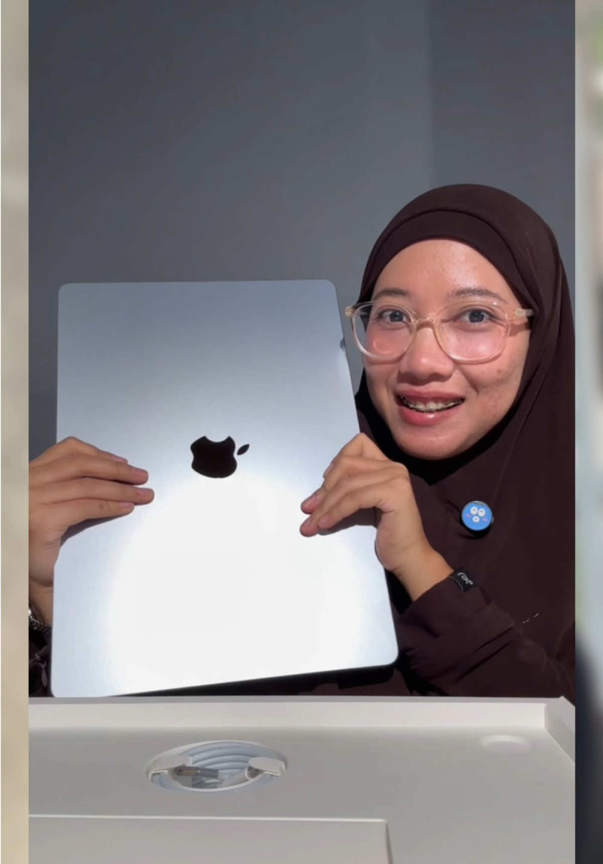 Aduh gegara ngeaffiliate skinmurch baru pemula aja DAPET MACBOOK😝💃🏼‼️ beneran ini yakk bukan gimmick bowle ditanya orgnya langsong silakannnn😚, dahlah CUAN GMV TINGGI BERTAMBAH HADIAH JG DIRAUP semua tuhhh🫵🏻kureng untung apeee ini wehhhhh jadi affiliate skinmurch🤧🫵🏻❤️‍🔥 yang udah daftar komen sinii👉🏻 #affiliate #affiliatepemula #skinmurch #endogskinmurch #skinmurchtasyafarasya 