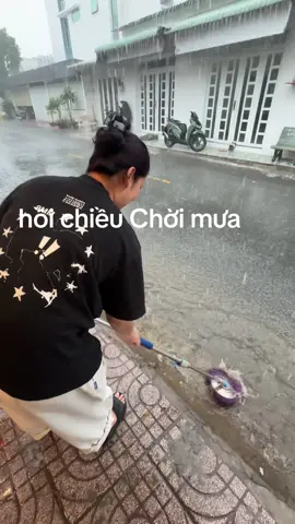 Xả nước ra lau nhà mà quên tắt #xh #viral #tiktok #tinhcaphe #trending @tĩnh 