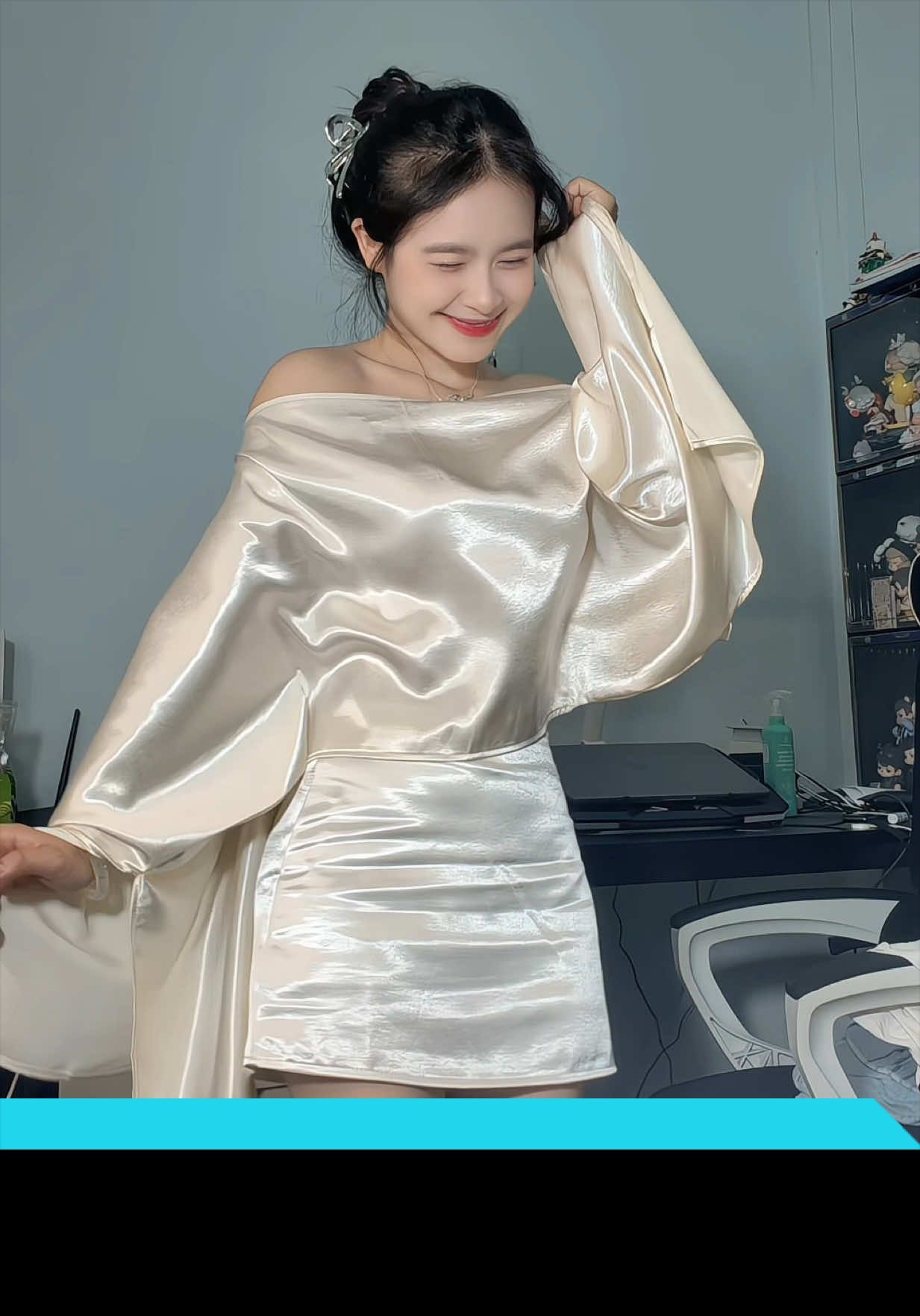Người đẹp vì lụa là có thiệt các bà ạh =)) #fyp #trend #xuhuong #sponsoredcontent #noidungduoctaitro 