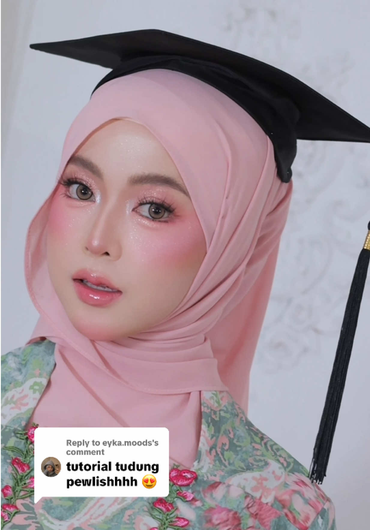 Replying to @eyka.moods  Done Tutorial Tudung 💕 Face Alyn Tutorial Hijab From @Nysa Razak  Makeup by Deqtul Attire from @rentbykakmawar  Studio at @FacesbySah  #muashahalam #tutorialshawlconvo #muashahalam 