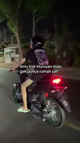 punya tapi rumahku sepi gada mama😃