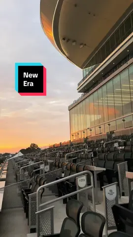 The beginning of a new era for racing 🏇🌞 #BelmontPark #HorseRacing #Moments #sunrise #horse 