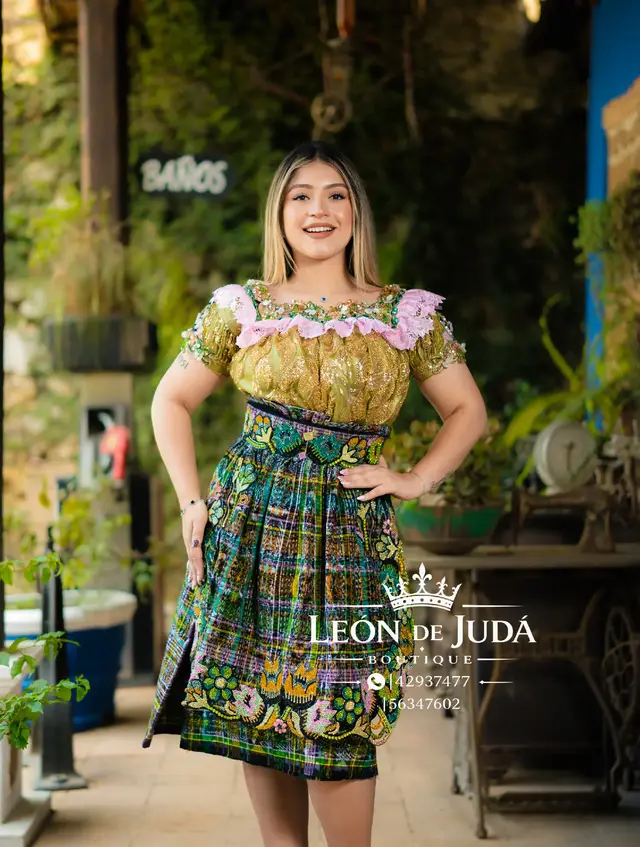 Traje de 4 piezas  Disponible 💐💐        #trajestipicos🇬🇹🥰 #trajestipicos🇬🇹🥰 #parati #Moda #guatemala 