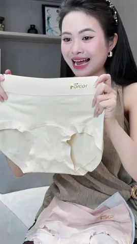 Mặc đã lắm í