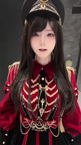 她唱歌很好听。 cre : 洵kiyo酱 #化妆品 #makeup #yuritapmuaflo #xuhuong 