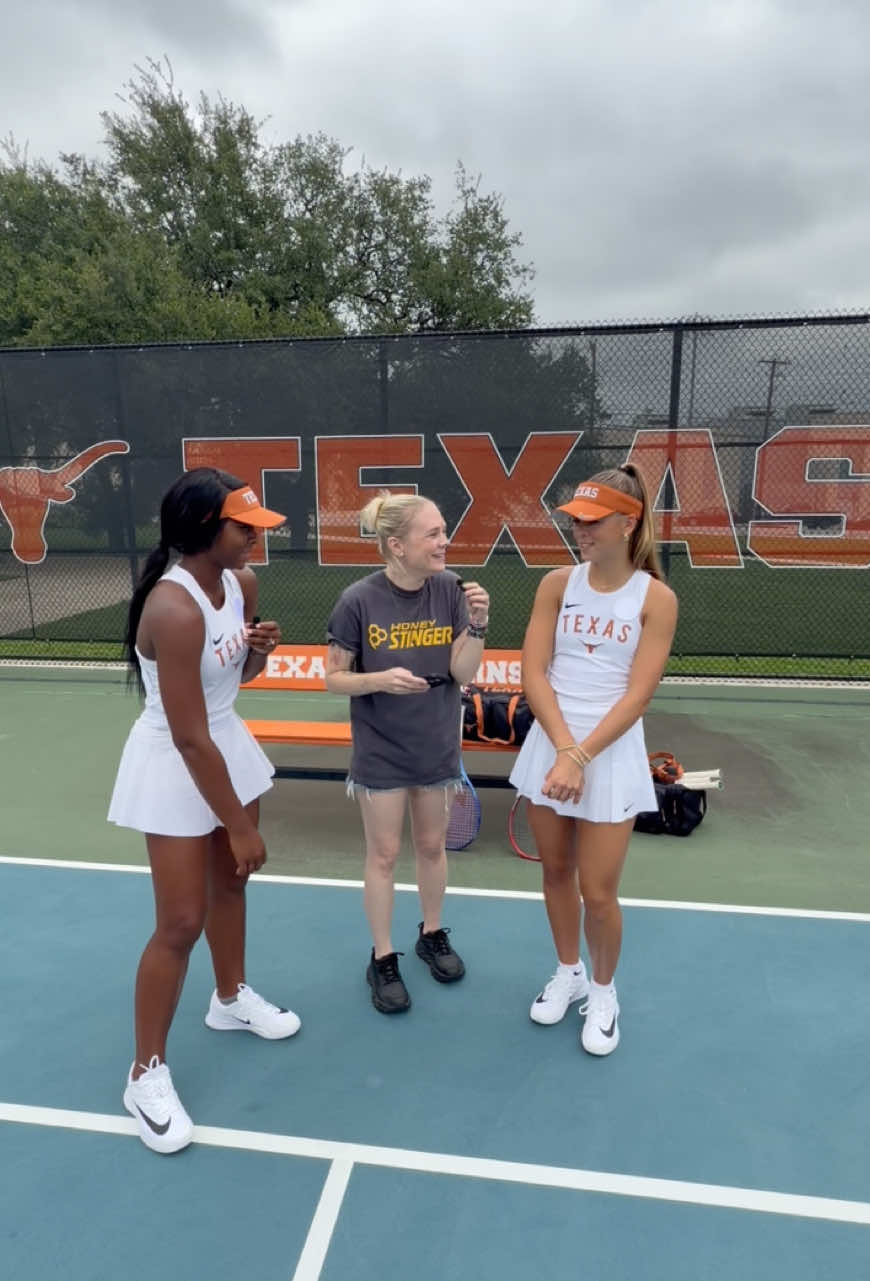 They’ve spent years on the court… so surely they know all the tennis terms, right?🎾😭 Athletes on Instagram: @elizabethionescu @chrissy_.tennis #collegetennis #texaslonghorns #honeystinger #fuelthehive #athletefuel 