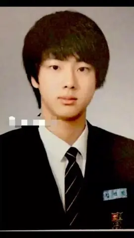beneran gak menua ,,dia kembali ke zaman masih sekolah 🫵#seokjin #jin #kimseokjin #fyp #bighit_official_bts 