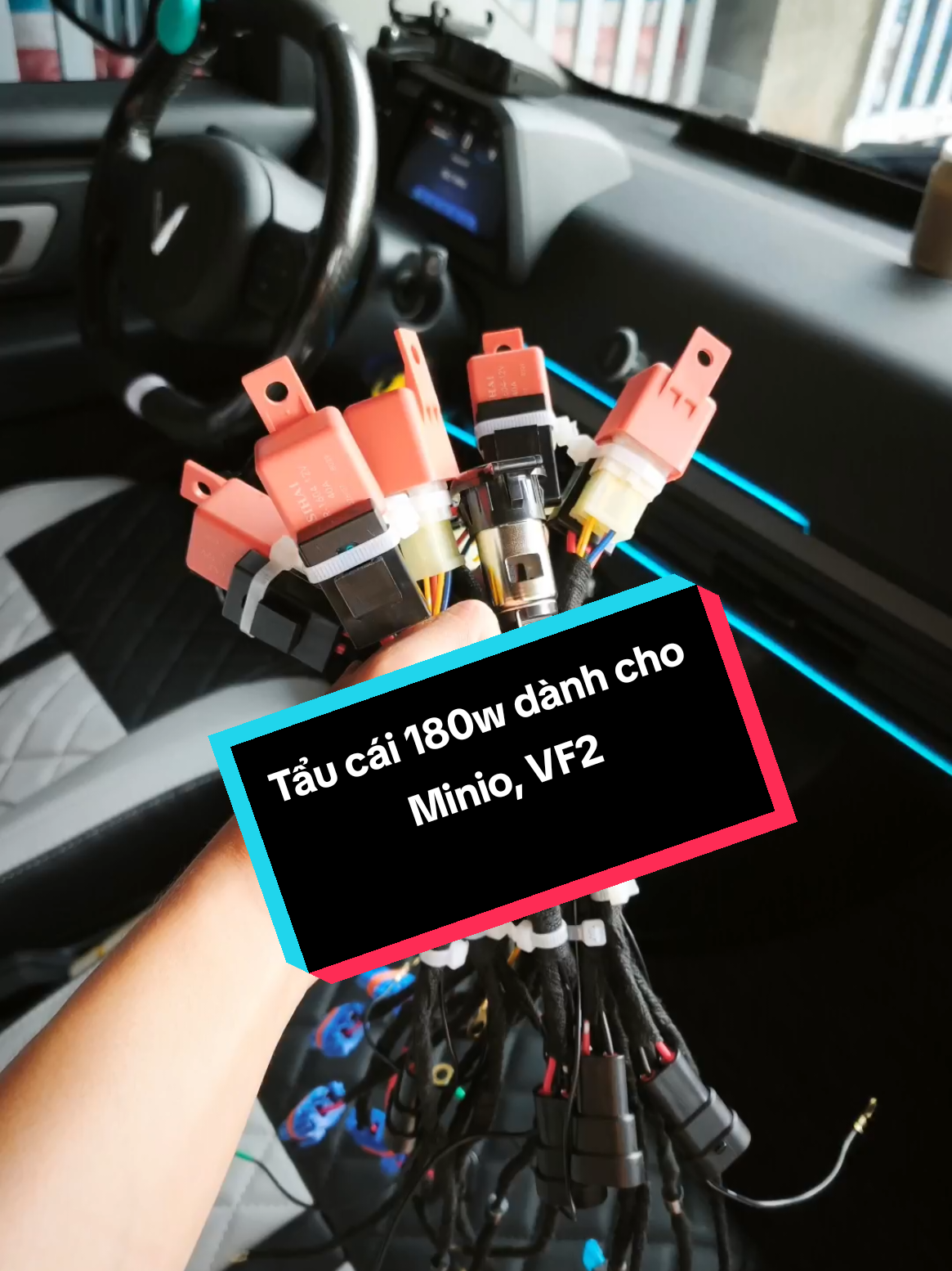 Tẩu cái cho Minio Green, VF2 đang được rất nhiều sự quan tâm của ace.  Lắp dể dàng, tẩu có đầy đủ cầu chì bảo về, diot chống xung ngược đầy đủ nha ac.  #miniogreen #vf2 