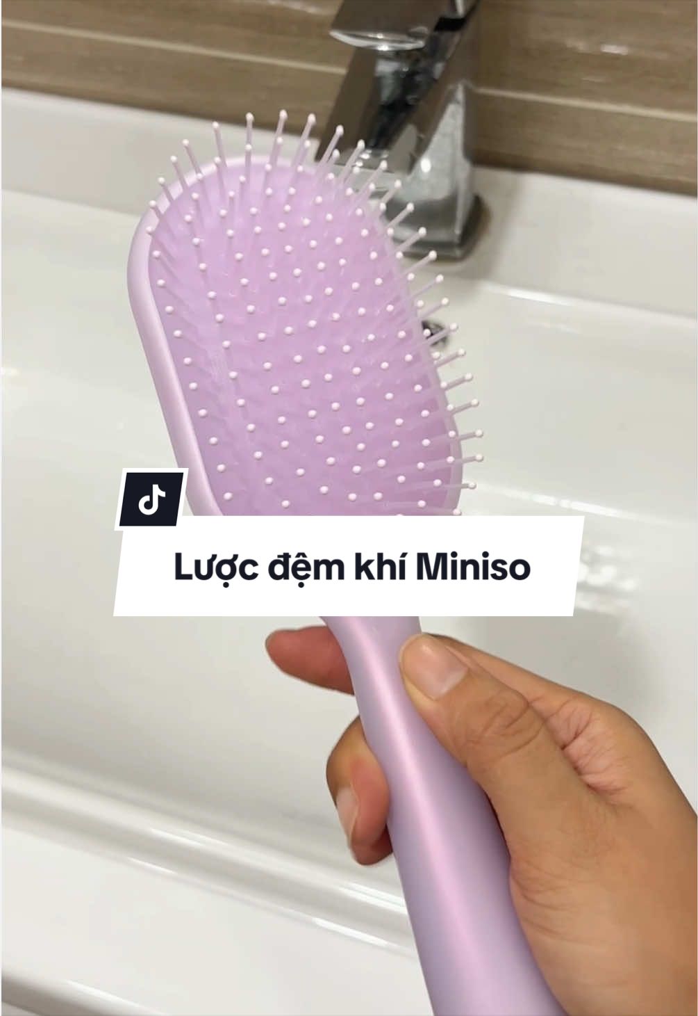Mê cái lược đệm khí này của Miniso quá #luocdemkhi #luocgoroi 