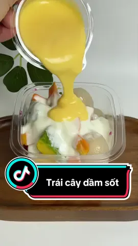 30kaaa mà học tận 3 loại sốt dầm trái cây luôn mấy bà ơi! 🍓🍋 Gồm sốt chanh leo, sốt dâu và sốt sữa chua. Công thức dễ làm, học xong có thể bắt tay làm liền nha 💕 #thoandaynee #traicaydam #traicaydamsotchanhday #traicaydamsuachua #sotchanhleo  @Thoan đây nè 🍀  @Thoan đây nè 🍀  @Thoan đây nè 🍀 