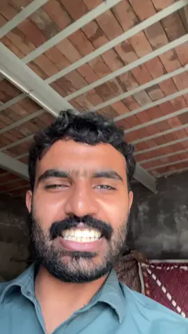 Faqiri chahiye tw namaz parho.