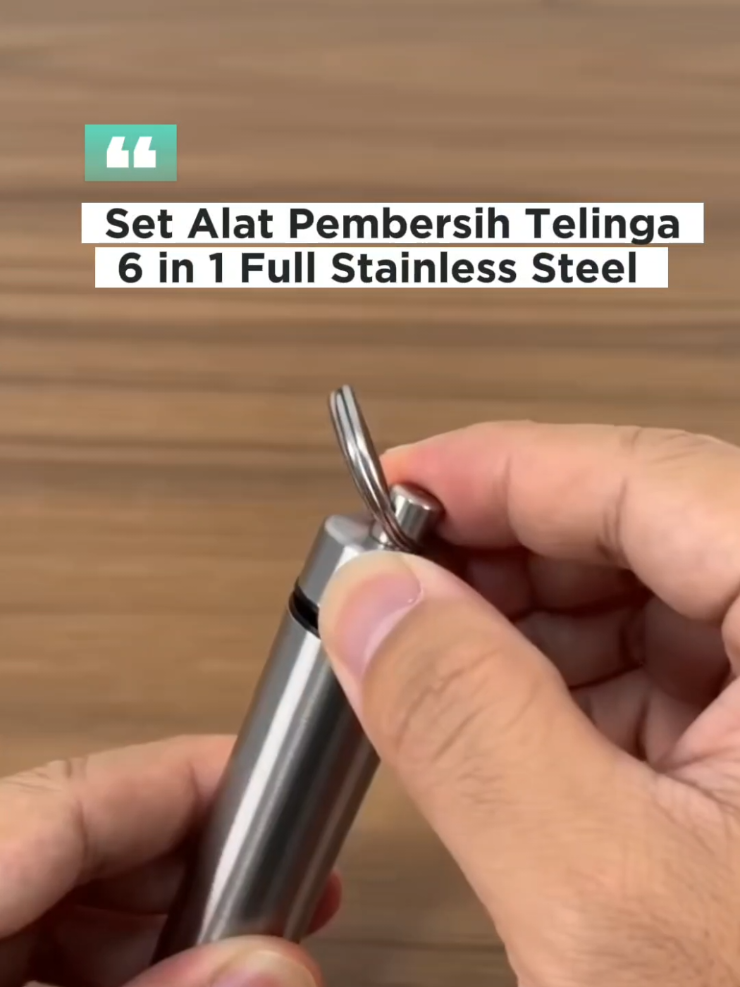 Stop kebiasaan pakai cotton bud yang bikin kotoran telinga malah makin menumpuk dan menyumbat di bagian dalam! 👂✨🧼 ​Gunakan Set Alat Pembersih Telinga 6 in 1 Full Stainless Steel with Metal Case (Ear Pick Set Tabung Gantungan Kunci) untuk perawatan kebersihan telinga yang jauh lebih aman, bersih tuntas, dan higienis. ​1 Set Lengkap 6 Jenis Ujung Pembersih: ​Pembersih Bentuk U & Scoop (Sendok): Mengeruk dan mengangkat kotoran telinga kering maupun basah dengan sudut lengkung yang pas tanpa melukai dinding telinga. ​Pembersih Cincin Spiral: Menjangkau kotoran membandel dengan rotasi 360 derajat secara efektif. ​Pembersih Bentuk Spring (Pegas Lentur): Memberikan sensasi pijatan lembut yang meredakan gatal sekaligus mengumpulkan kotoran halus. ​Material Full Stainless Steel Berkualitas: Kokoh, anti patah, tidak mudah berkarat, serta sangat mudah disterilkan dengan alkohol atau air panas sebelum dan sesudah digunakan. ​Desain Ujung Halus & Ergonomis: Setiap mata pembersih dipoles halus tanpa tepi tajam sehingga aman digunakan untuk telinga orang dewasa maupun keluarga. ​Dilengkapi Tabung Metal (Stainless Case): Disertai wadah tabung ramping dengan ring gantungan kunci, membuat alat tetap higienis, bebas debu, serta praktis dibawa saat bepergian (travel-friendly). ​Kuping bersih lega tanpa rasa perih atau takut kotoran tertinggal! Amankan promo harga murahnya dengan klik di pojok kiri bawah sekarang juga! 👇 ​#PembersihTelinga #KorekKupingStainless #EarPickSet #AlatPembersihTelinga #PembersihKupingSpiral