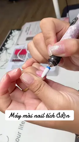 #daumainail #trangguongcucquang #nailtayxinh #duongvienmongtay 