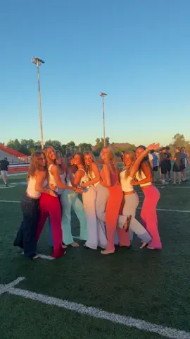 SENIOR SUNRISE #suzz #jahnation #BESTFRIENDSINTHEWHOLEEORLD #fyp 