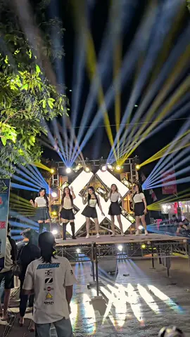 ter babat babat cek sound blizzard audio full dancer🤩🔥💃 @blizzard audio @TATA LIGHTING @AVMAXX PRODUCTION @novaabangettt @𝑰𝑵𝑻𝑨𝑵 𝑨𝑷𝑹𝑰𝑳𝑰𝑨 𝑨 @Fitriafee @𝕯𝖊𝖓𝖔𝖘𝖆 #blizzardaudio #karnavaldarungan #dancerkarnaval #blitar24jam #fyp 