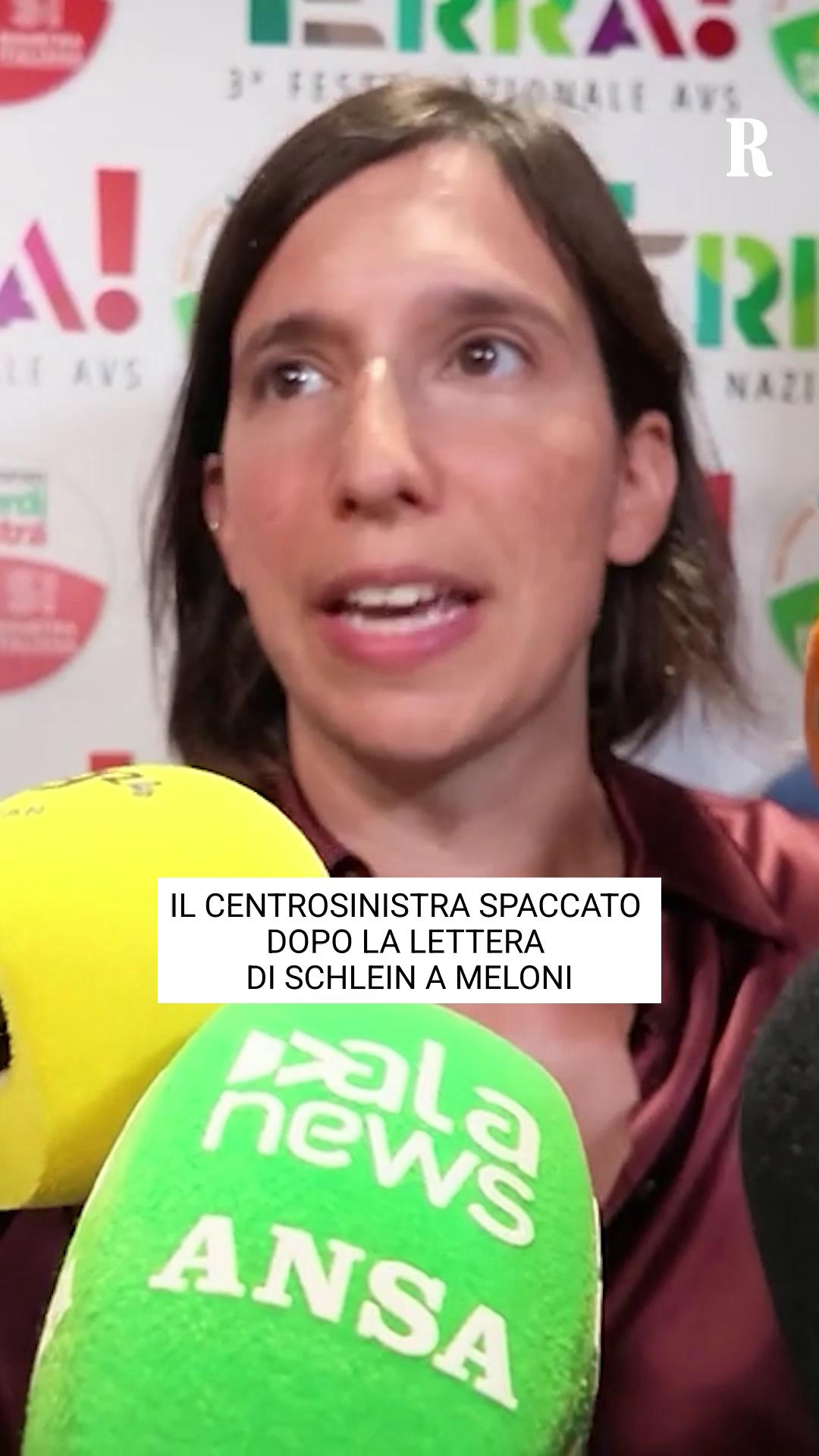 La lettera che la segretaria del Pd Elly Schlein ha spedito alla presidente del Consiglio Giorgia Meloni dalle colonne di Repubblica per illustrarle le sue proposte sull'energia, nell'ottica di contrastare la crisi climatica e il caro bollette, ha aperto un nuovo fronte all'interno del campo largo, alimentando le tensioni con il capo del M5s Giuseppe Conte e i leader di Avs Angelo Bonelli e Nicola Fratoianni. Quest'ultimi infatti hanno criticato l'iniziativa di Schlein, considerata come una mano tesa all'avversaria, non comunicata né concordata con gli altri partner dello schieramento progressista che dovrà sfidare il centrodestra alle politiche. Uno scontro che si aggiunge ai nodi ancora irrisolti all'interno della coalizione in vista delle elezioni, dai punti del programma fino alle primarie.   Il punto di Giovanna Vitale