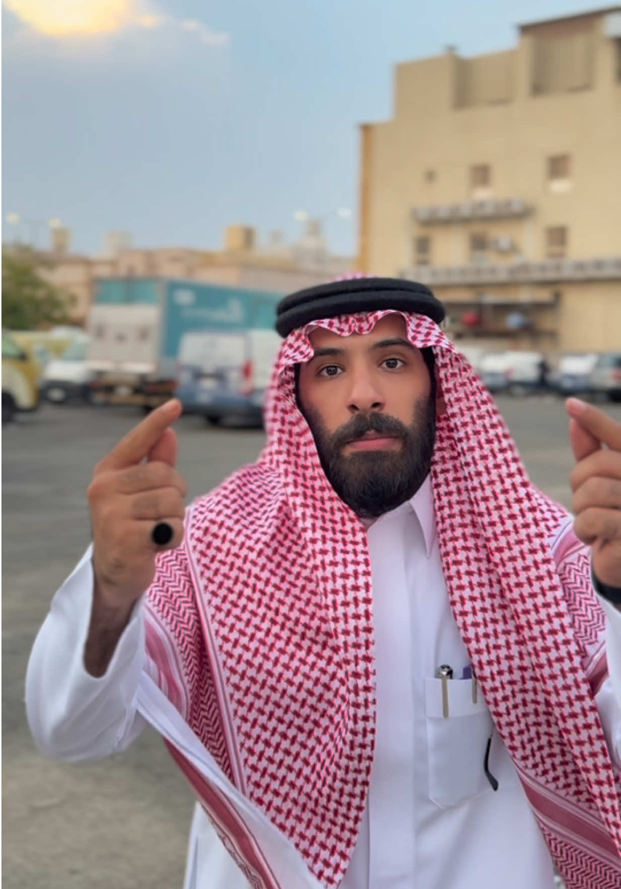 هذا فعل ما ينسكت عنه 🚨 #طارق_العمري #لننصر_مكه_بكلمه 