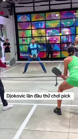 Nhìn ảnh đứng trong sân tự nhiên thấy cái sân và cái vợt nhỏ xíu luôn. #tapdink #pickleball #tapnhieuhondanh  