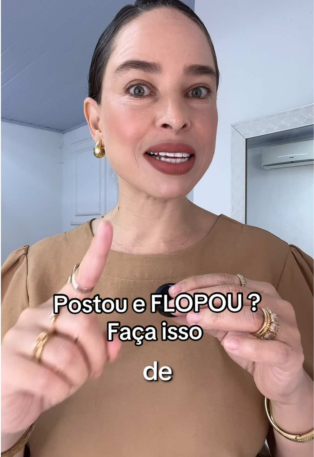 Dicas de TikTok Dicas de TikTok Shop Estratégia Conteúdos Crescer no tiktok Algoritmo TikTok Iniciantes TikTok Engajamento Renda extra Vendas Creator search insights Creator content insights Contas pequenas Flopada Desflopa #dicasdetiktok #crescernotiktok #contaspequenas #engajamento #algoritmotiktok 