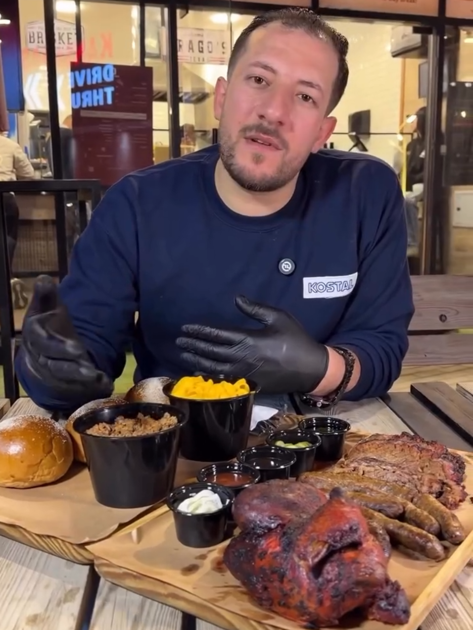⁨ ⁨ ⁨ ⁨ عرض ال Sharing Meal لسه متاح في دراجوز ديلي 😍 #meatlovers #sausage #لحوم_مدخنة #chickenlover #smokedbrisket 