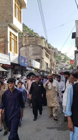 مدین میں ایشمل کو انصاف دلانے کیلئے ایک بار پھر عوام سڑکوں پر نکل ائے،عوام کی ایک ہی آواز ایشمل کو انصاف دو #ZahirshahkhanRorjan #ANPPk10swat  @خدائی خدمتگار @Alam sheer @رور جان 🚩ANP 