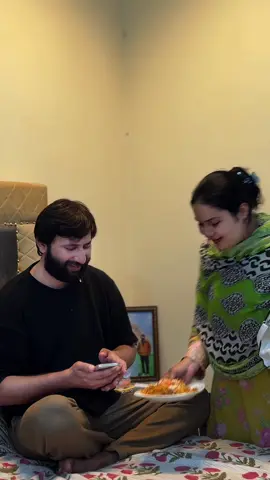 #zaraasad #husbandandwife #sotan #funnyvideo #foruyou 
