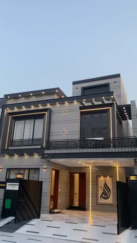 8 Marla house for sale in bahria town lahore#modernhouse #luxurylife #dreamhouse #homedesign #foryou 