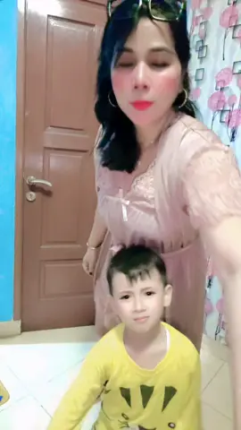 cucu aku ganteng kan 😂😂🥰🥰