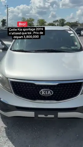 Kia sportage 2014 🔥🚙 Standard  Climatisation hivernale 🥶  État parc  Intérieur full black  Prix 3,800,000 HT  Contact +229 0140545784 #kia #sportage #premierevoiture🚘 #viral #pourtoi 