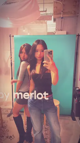 Baddest bitches ain’t in LA @nattobeanss 