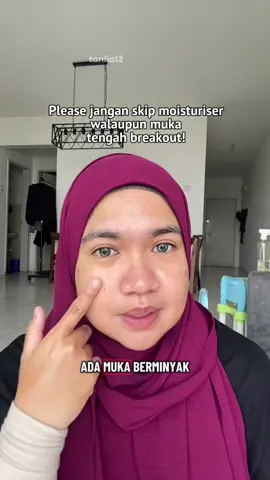 Moisturiser ni ringan, tak melekit dan tak berminyak and cepat meresap! Gel teksture macam ni sesuai sgt untuk yg ada kulit berminyak macam I! @SKIN1004MY  #skin1004my #skin1004mycircle #soothingcream #gelmoisturizer 