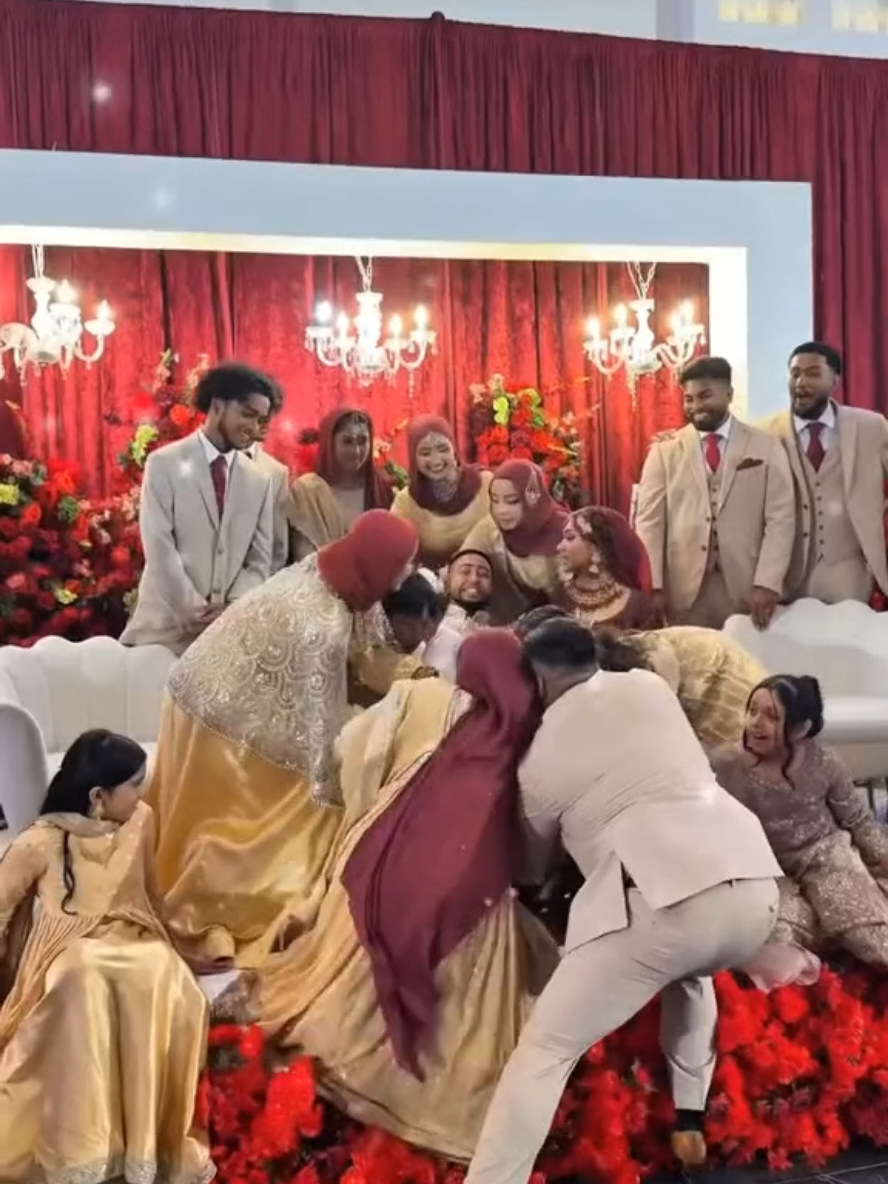 Mehndi ceremony #foru #foryoupage❤️❤️ #dance #punjabi #mehndi 