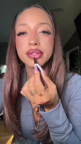 It’s the perfect fall lip liner 🍁🎃 #tiktokshopstockup #lipliner #laka #lips 