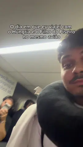 Teria coragem de viajar nesse avião? 😂 siga @rafaelmartiinss 