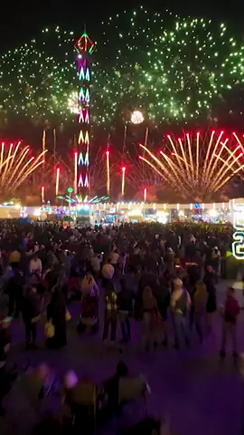 ⌛ موعد جديد يقترب.. وحكاية أكبر يستعد #مهرجان_الشيخ_زايد 🎡 لرسم فصولها في الوثبة📌، بموسم جديد يحمل معه أجواءً استثنائية، وتجارب متنوعة، ولقاءات تجمع العالم في وجهة واحدة🌐.. 🗓️ 30 أكتوبر 2026 بداية موسم جديد من المتعة والثقافة والترفيه.. انتظرونا 🤩 ⌛ The countdown is on and a new chapter is about to unfold at #SheikhZayedFestival 🎡 Get ready for a new season in Al Wathba📍, bringing extraordinary moments, exciting experiences and a world of cultures together in one spectacular destination🌐 🗓️ 30 October 2026 — the next season begins. More to discover, more to enjoy, and more memories to make. 🤩 Stay tuned
