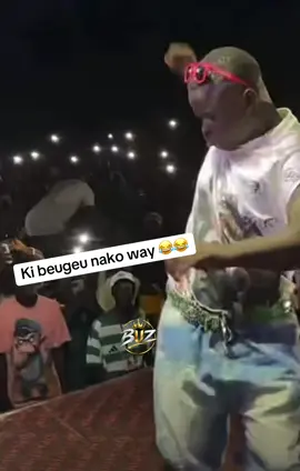 #senegalaise_tik_tok #viralvideo #nouveaupourtoi #🇸🇳🇸🇳🇸🇳🇸🇳🇸🇳🇸🇳🇸🇳senegal #thialakaambiance🎉😂 