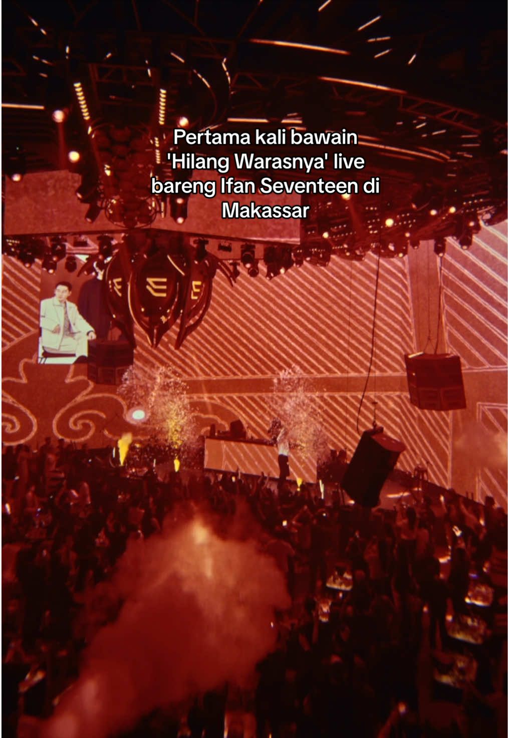 Makassar jadi saksi pertama ‘Hilang Warasnya’ dibawakan secara live bareng @IFAN SEVENTEEN 🙇🏻‍♂️ Lagu ini kami buat untuk kamu yang mungkin pernah terlalu jauh mencintai seseorang, sampai lupa mencintai diri sendiri. Jadi, sebelum mencintai orang lain, jangan lupa mencintai diri sendiri ya. Karena cinta seharusnya bikin kita bahagia, bukan sampai hilang warasnya 🙏🏻