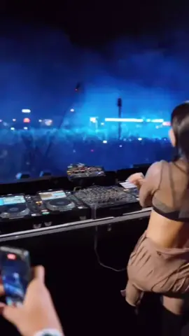 🔥 The bassline gave the drop its edge #RaveCircuit #EDM #BassMusic
