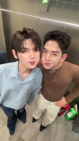 อย่าลืมมาเต้นชาเลนจ์กันเยอะๆนะครับทุกคนน🙌🏻💙  @pichitcha1_ @Tonklashr  #ชอบได้ป่าวChallenge #LOVEx3 #tia51