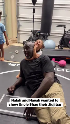 Uncle Shaq stopped by and the girls wanted to show off their jiujitsu @ShaqDieselONeal #jiujitsu #grappling #family 