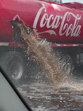 Collision on the M25 #cocacola #mentos 