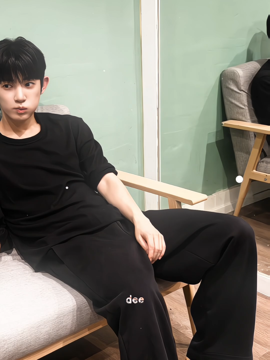 em có biết #parksiwoo #deedee🦁  || id: @k._waii09 