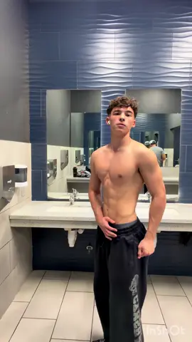 #GymTok #aesthetic #progress need to get bigger brah