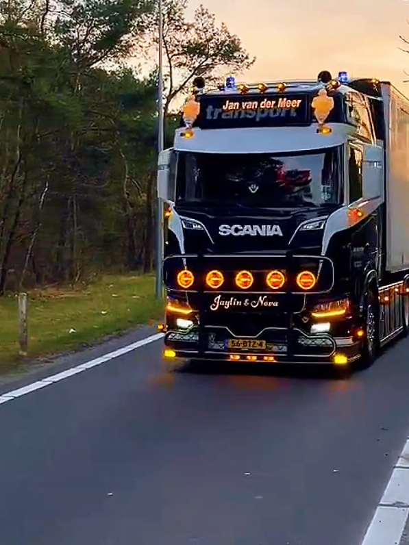King of Road SCANIA  #fypppppppppppppp #v8 #scania #volvo #capcut 