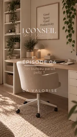 ✨ 1 conseil en 5 secondes — Épisode 04 Ton bureau paraît petit ou vite encombré ? 👀 Parfois, il suffit de peu pour changer l’ambiance d’une pièce. 🤎 Garde ton plateau presque vide : moins d’objets, plus de respiration et une impression d’espace. Un bureau bien pensé, c’est un bureau où l’on se sent bien. Tu préfères un bureau minimaliste ou un bureau avec plein de déco ? 👇 #CAV valorise #ConseilDéco #Bureau #DécoBureau #HomeOffice 