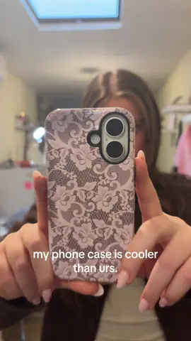 And it’s protective!!  #phonecase #phonecover #StreetStyle #autumnvibes🍁 #autumnoutfit 