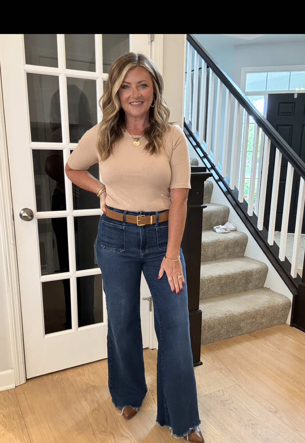 ✨ Soft, stretchy, and easy to style. This basic ribbed T-shirt is a comfy everyday essential that pairs perfectly with any outfit. 👕🤍@ANRABESS #basictees #ribbed #outfitinspo #basictopsyouneed #tops 