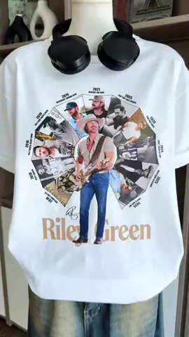 I hear you are looking a Riley Green Shirt ❤️‍🔥🔥🥵#rileygreen #rileygreenconcert #rileygreengirlfriend #rileygreene #rileygreenshirt #rileygreentour #thatsjustme #countrymusic #fyp #viral #trending 