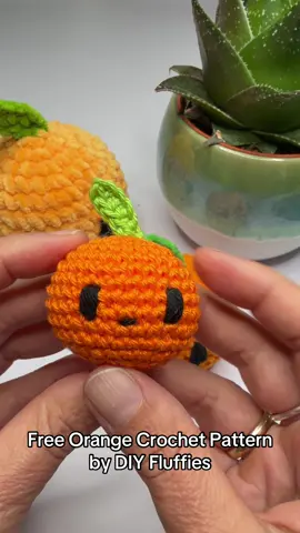Crochet a cute orange with my free fruit Amigurumi crochet pattern #crochetplushies #diyfluffies #amigurumi #freeamigurumipatterns #crochetplushie 